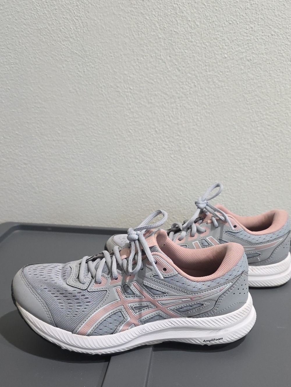 Asics Gel With AmpliFoam Soles